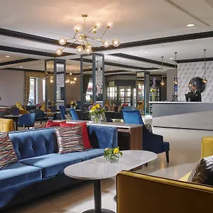 Camden Court 4*, Dublin Irland