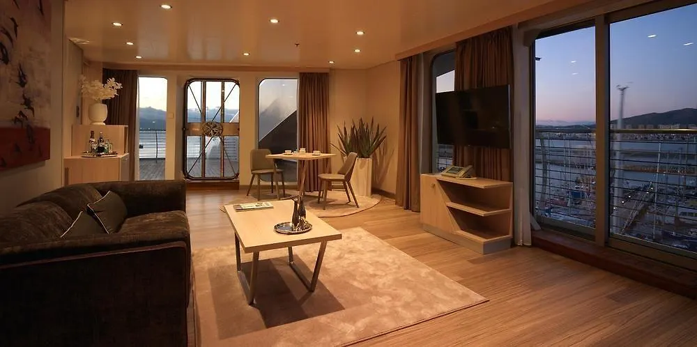 *****  Sunborn Gibraltar Hotel Gibraltar