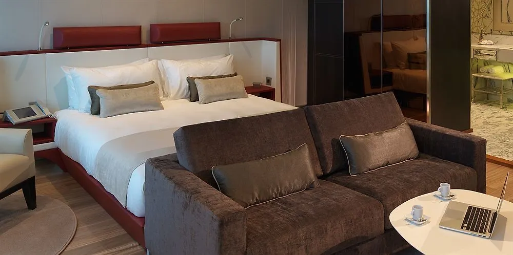 Sunborn Gibraltar Hotel 5*,  Gibraltar